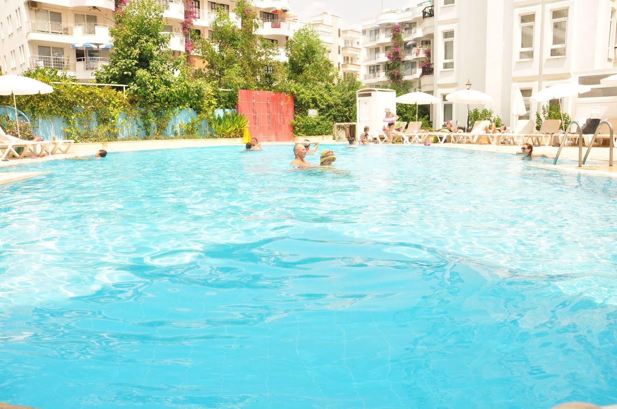 Xeno Hotels Club Mare Kargicak  Exteriör bild